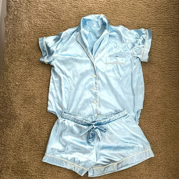 NWOT Never Worn Mentionables Satin Pj Set - Picture 1 of 3
